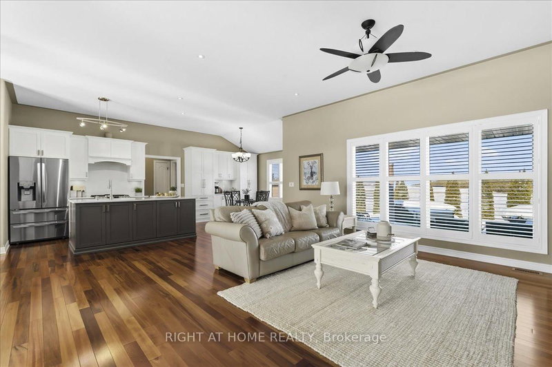 44 Melody Dr, Norfolk, N4B 3E1 | Image 2