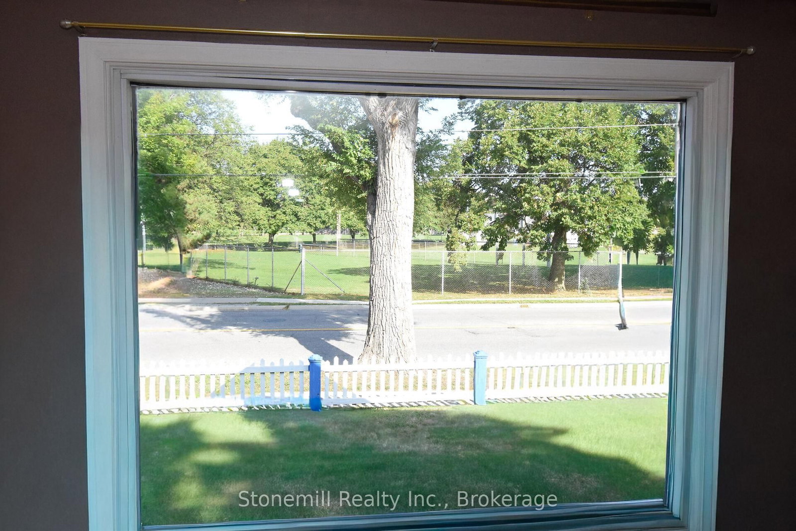 272 Carlton Street - Photo 15