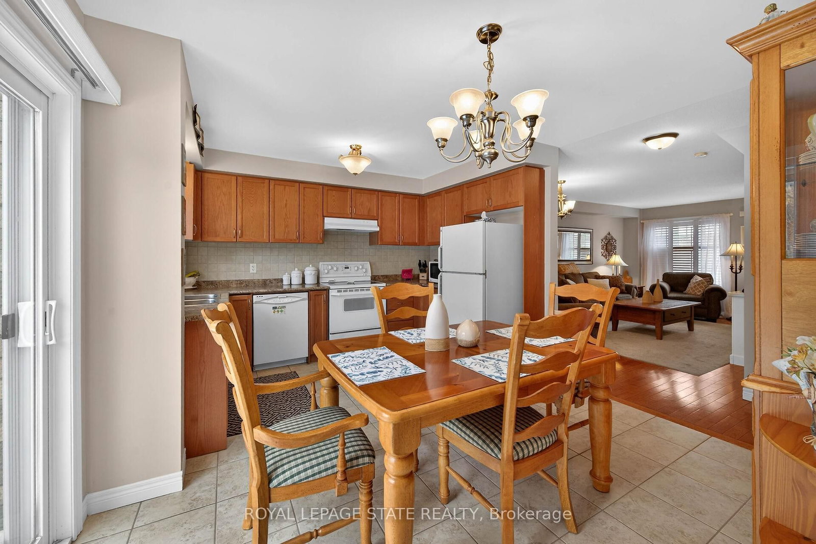 Townhouse for sale at 3-1461 Upper Gage Avenue, Hamilton, Ontario, L8W 1E6 - Templemead - MLS: X12762864