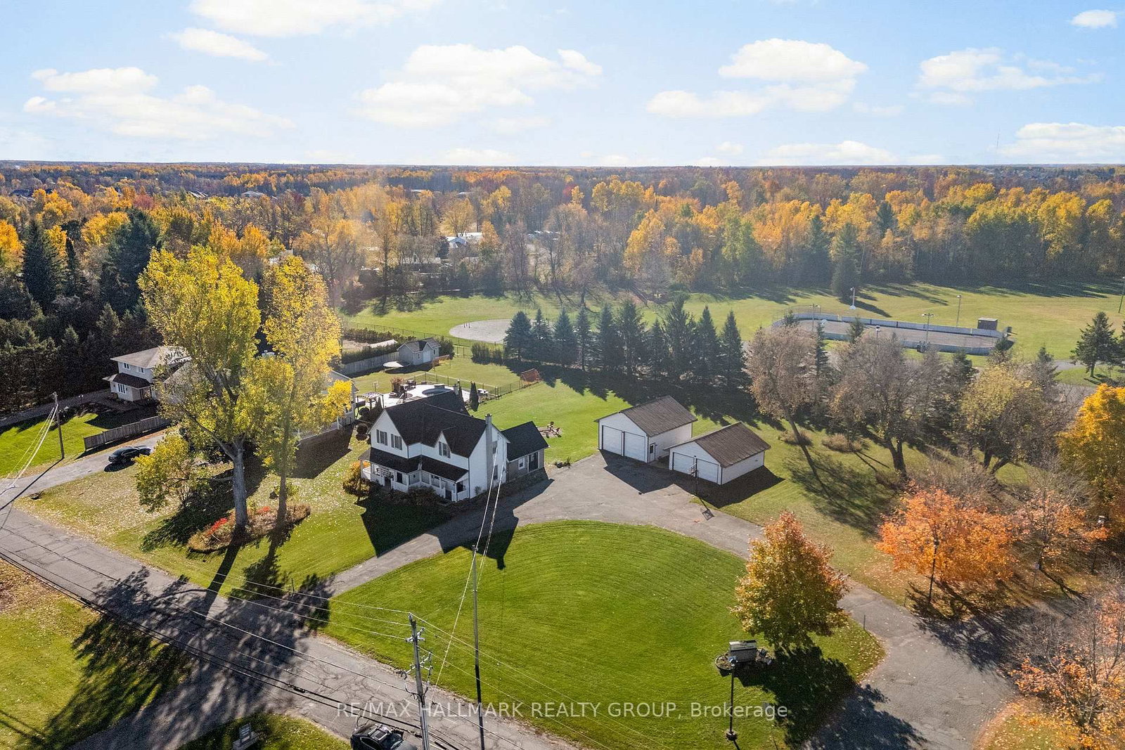 Detached House sold at 1456 Meadow Drive, Ottawa, Ontario, K4P 1B1 - Greely - MLS: X12763188