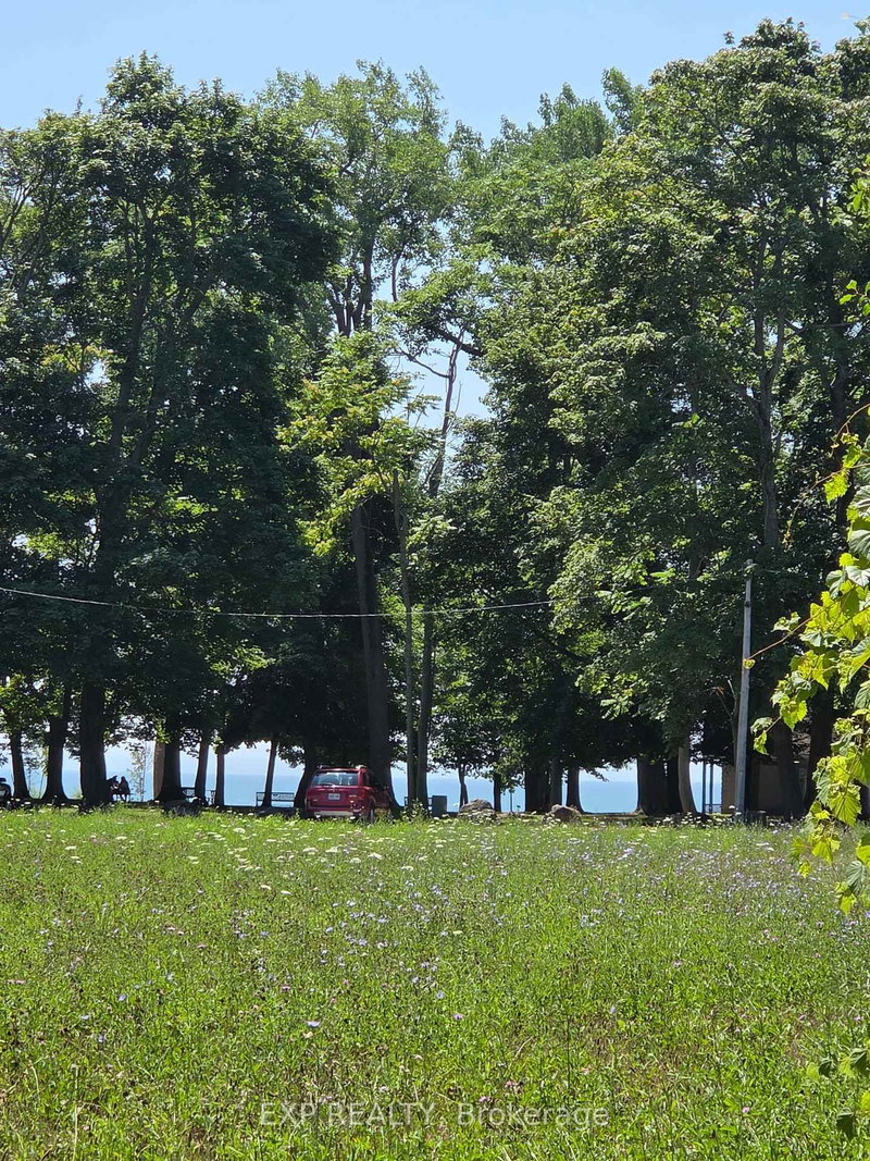 330 Helena St, Fort Erie, L2A 4J8 | Image 2