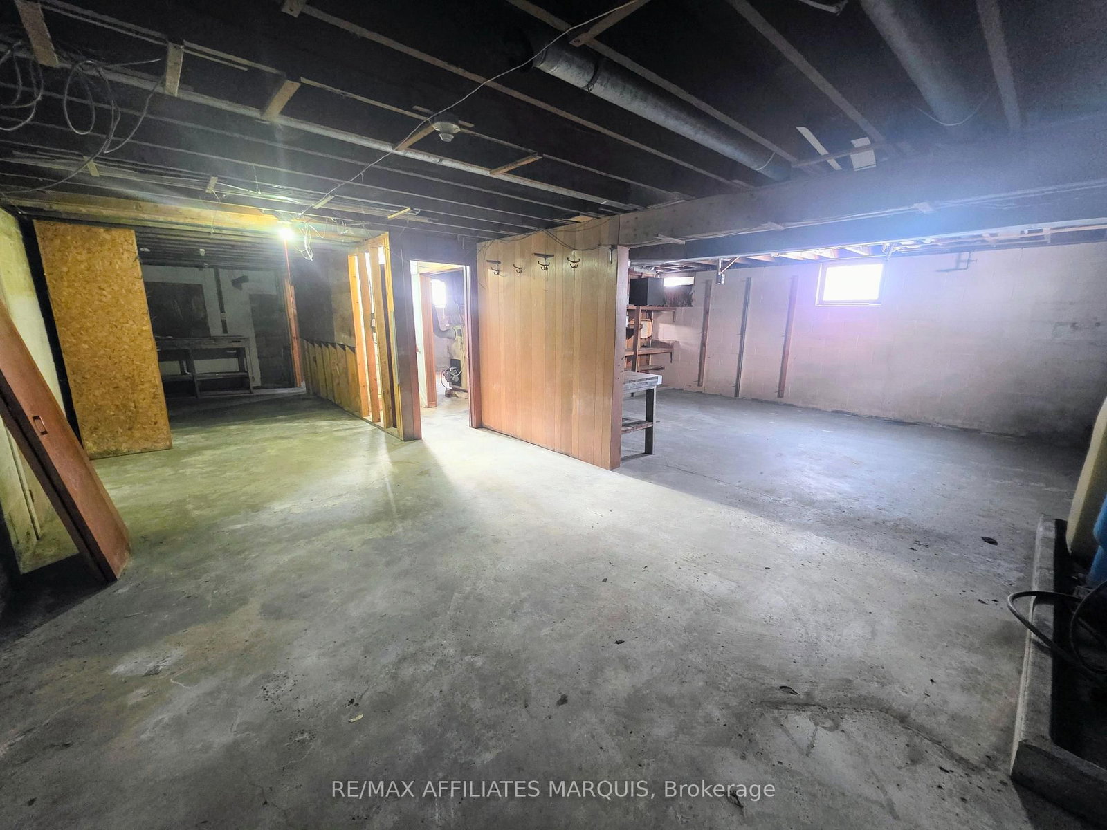 Listing Image 37