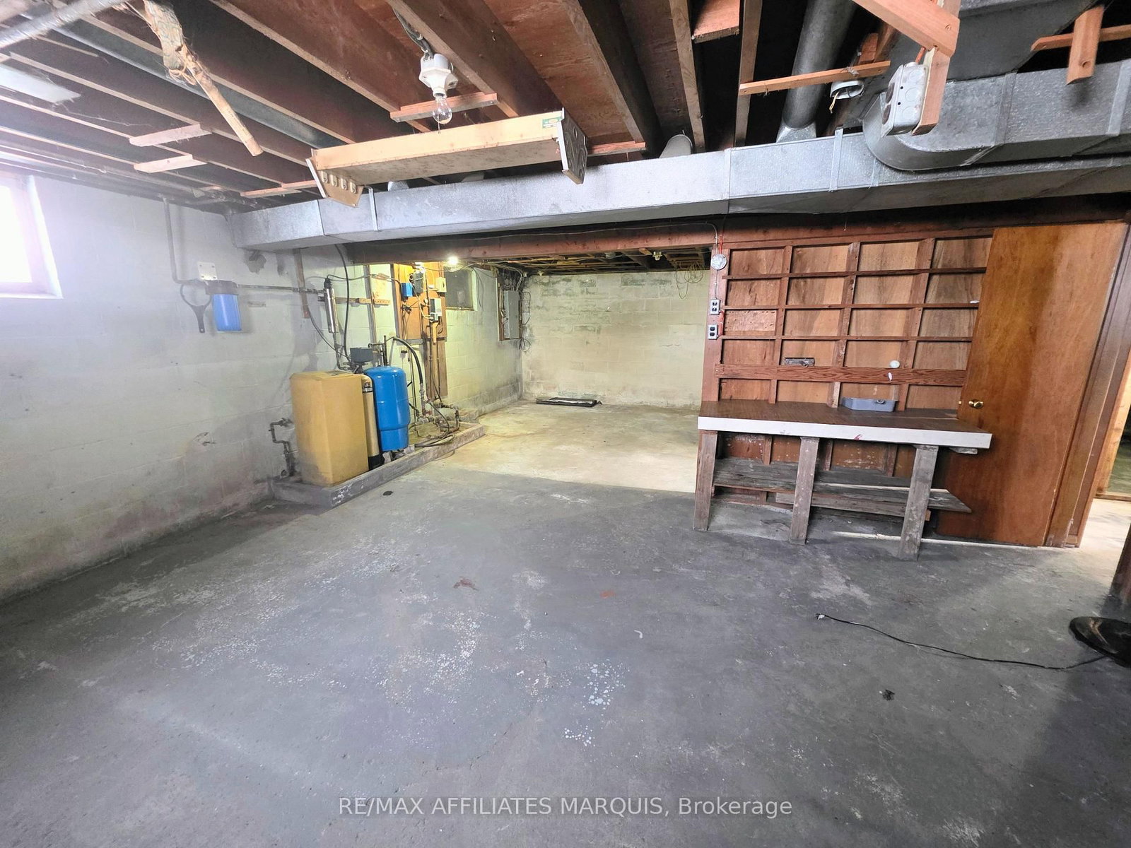 Listing Image 41
