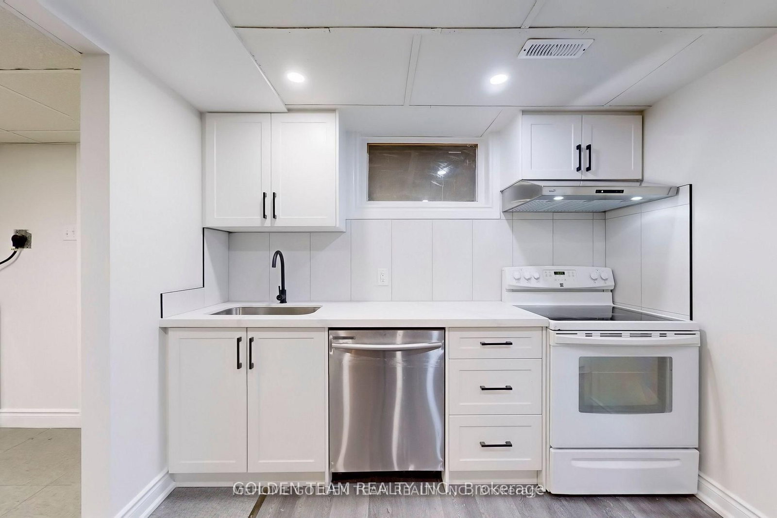 68 Amos Avenue, Unit Basement - Photo 5