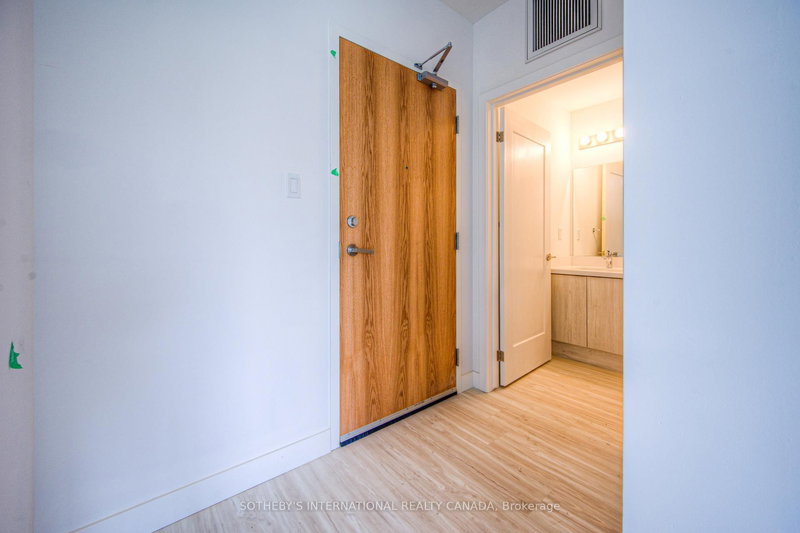 303 - 408 Dundas St S, Cambridge, N1R 8H7 | Image 2