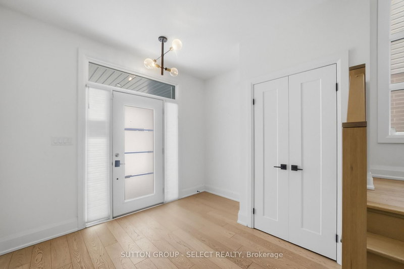 2273 Tokala Tr, London North, N6G 0V8 | Image 2