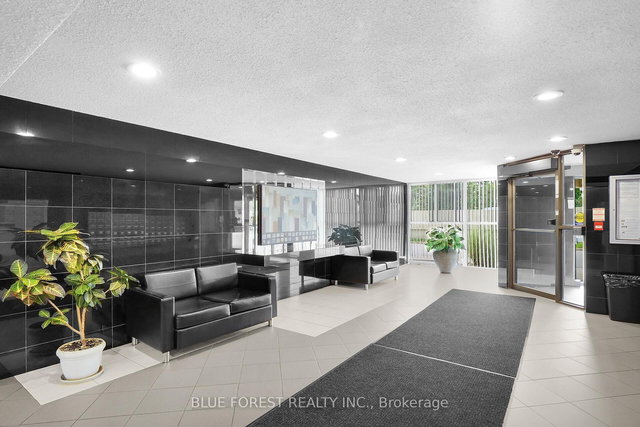 909 - 127 Belmont Drive