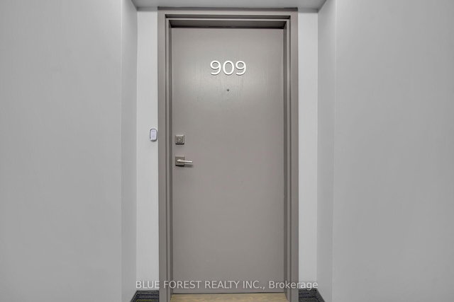 909 - 127 Belmont Drive