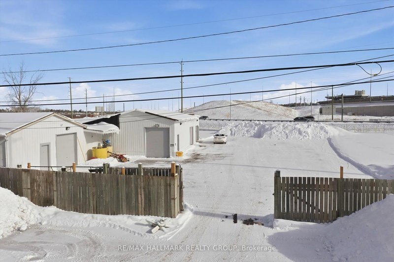 2 - 1215 Rainbow St, Ottawa, K1J 6X8 | Image 2