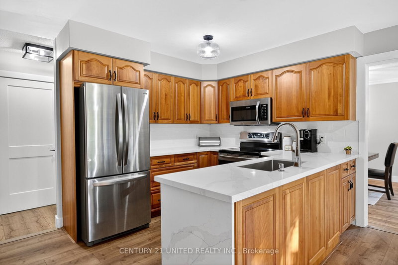 1309 Scollard Dr, Peterborough, K9H 7K7 | Image 3