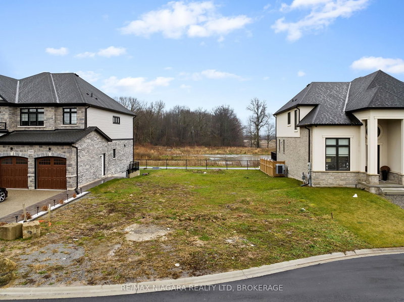 7521 Sherrilee Cres, Niagara Falls, L2H 3T4 | Image 3