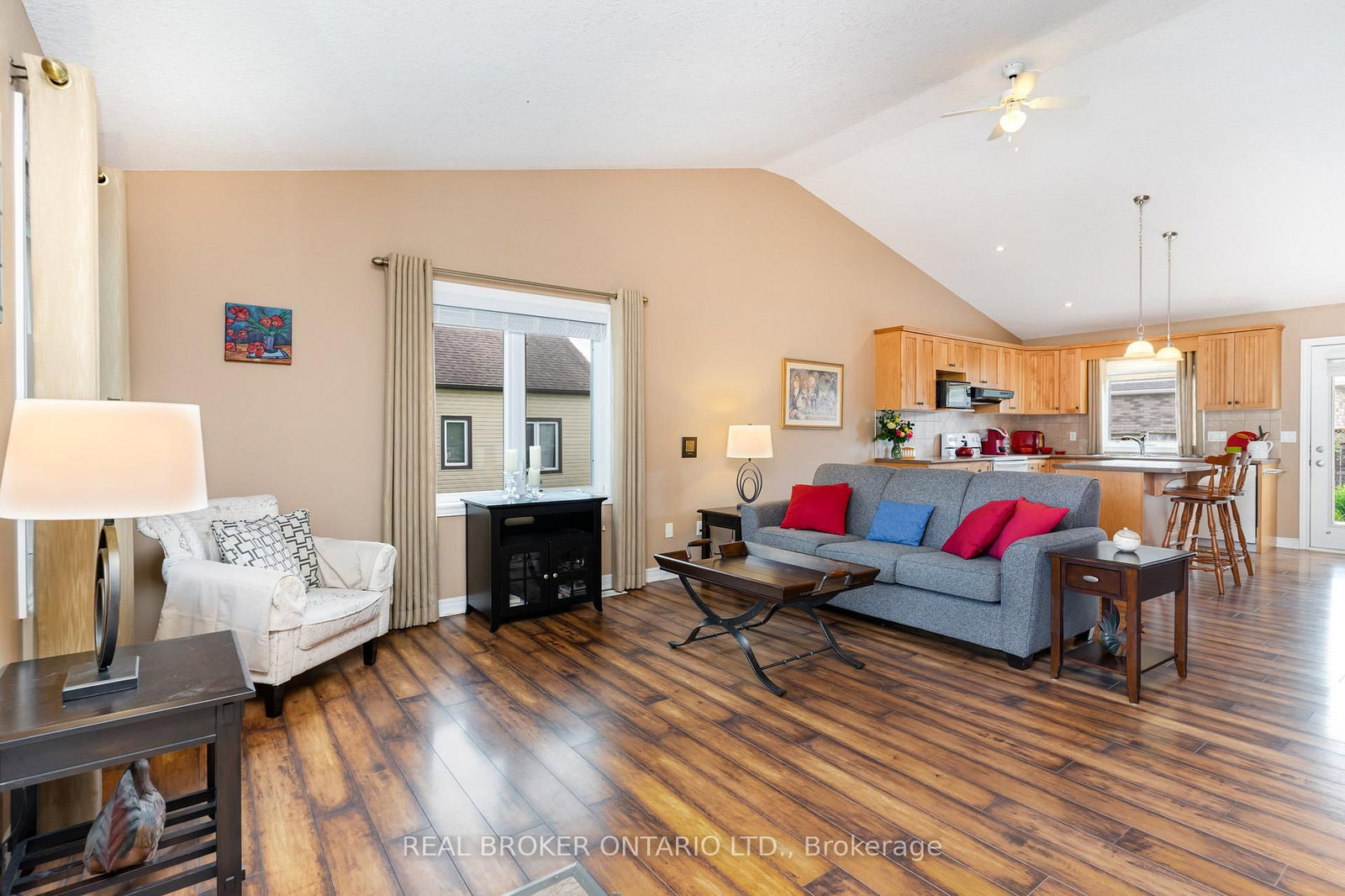 Listing Image 2