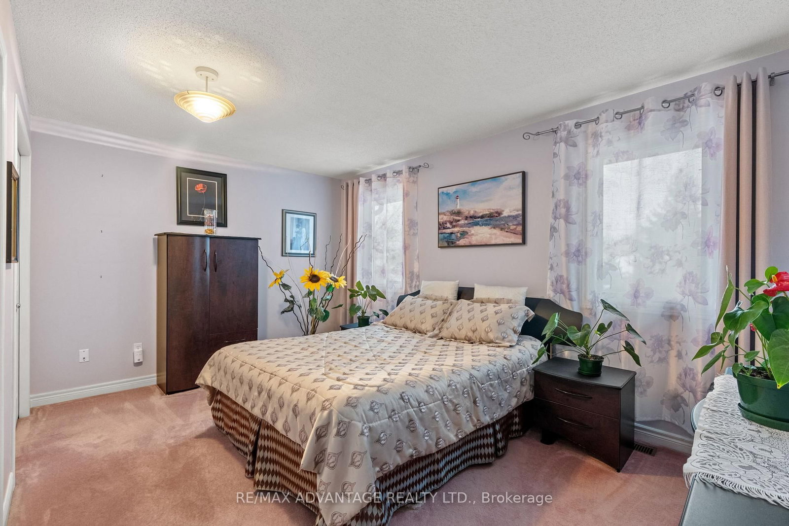 Detached House for sale at 122 Barrydale Crescent, London North, Ontario, N6G 2X6 - North I - MLS: X12764872