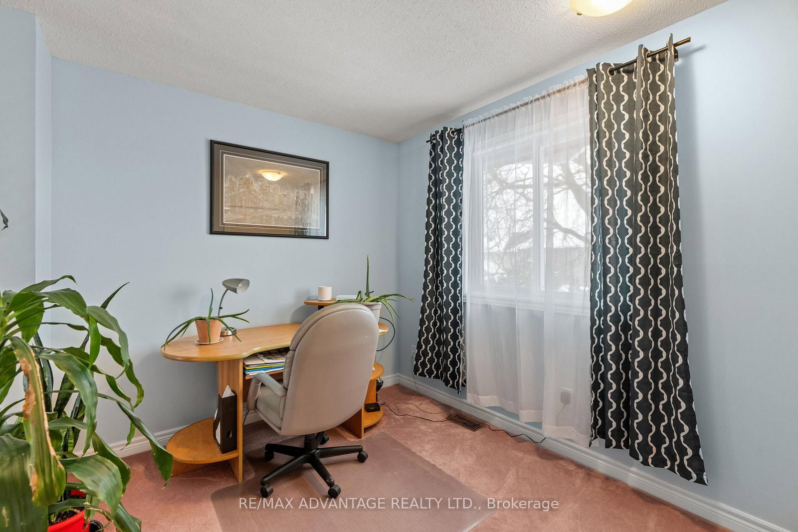 Detached House for sale at 122 Barrydale Crescent, London North, Ontario, N6G 2X6 - North I - MLS: X12764872