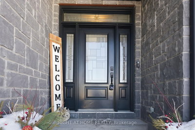 4 Rowan Place, Quinte West, Ontario image-0-2