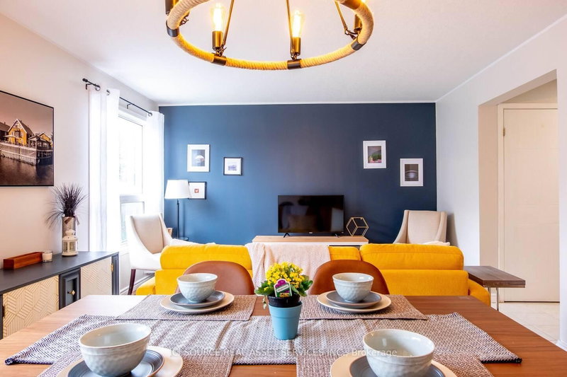 407 Rittenhouse Rd, Kitchener, N2E 3M4 | Image 3