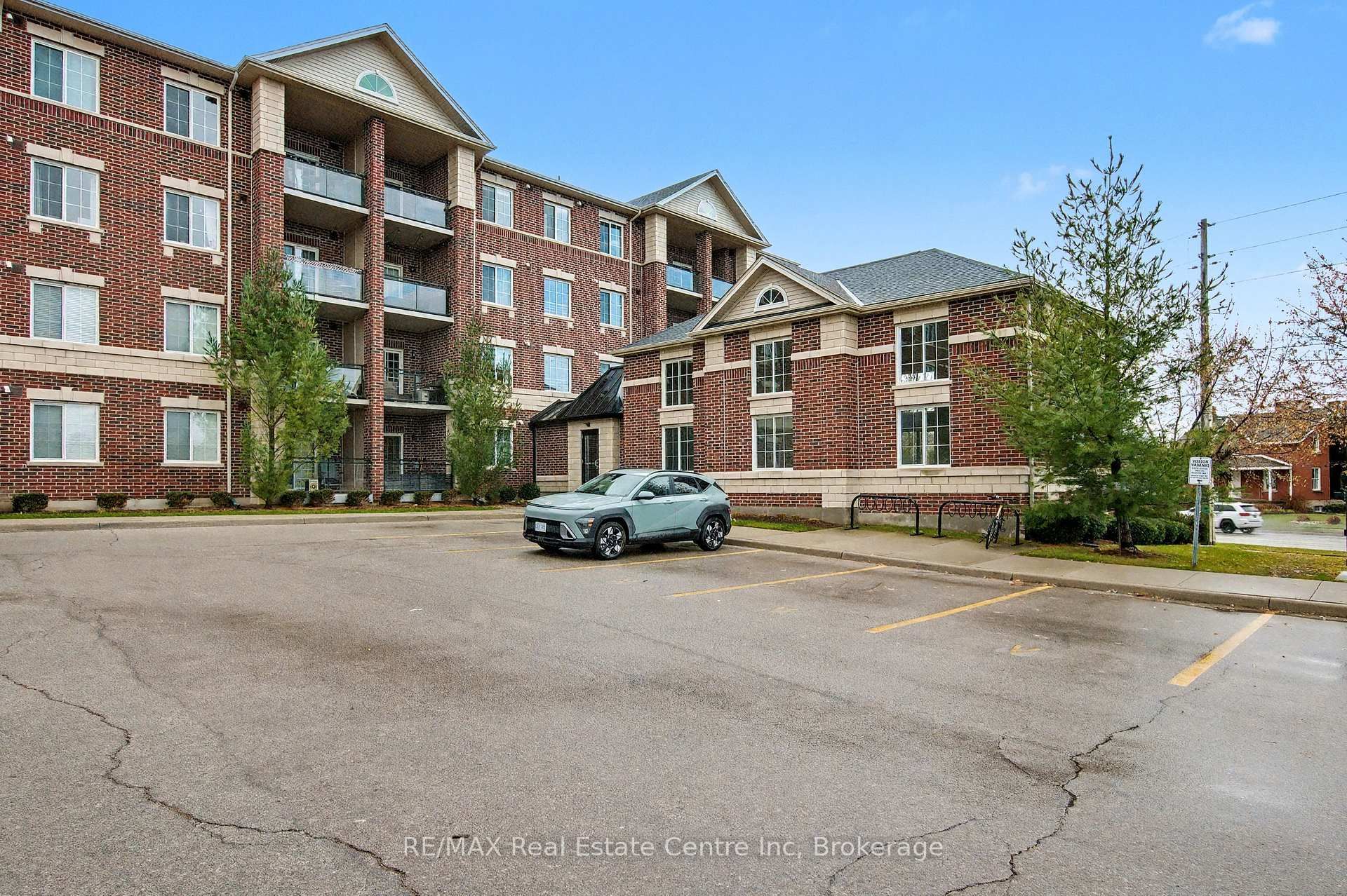 1440 Gordon Street, Unit 318