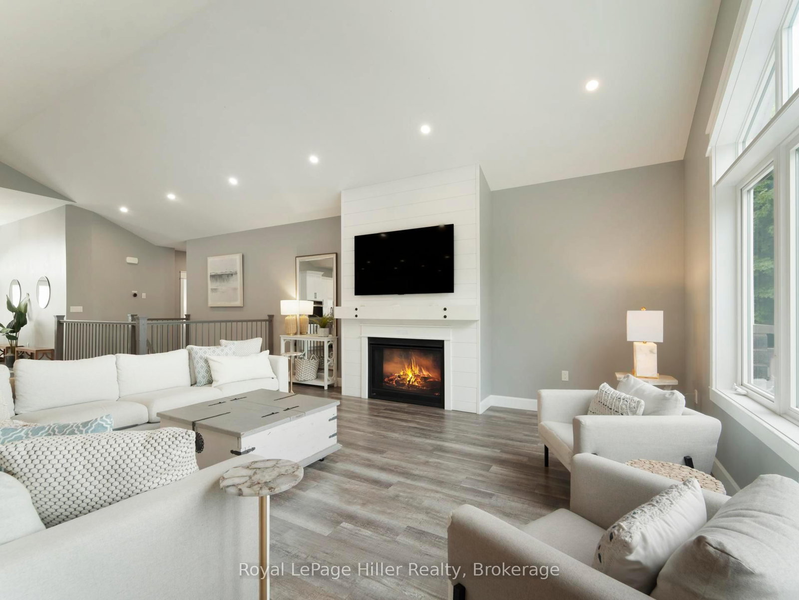 Detached House for sale at 72431 Bluewater Highway, Bluewater, Ontario, N0M 2T0 - Hay - MLS: X12765058