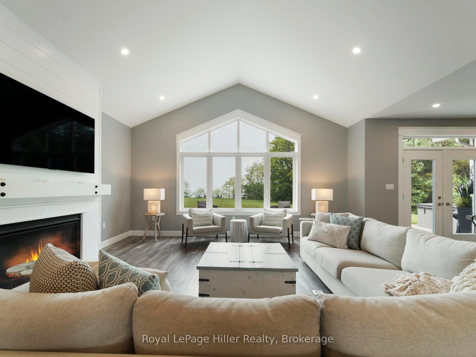 Detached House for sale at 72431 Bluewater Highway, Bluewater, Ontario, N0M 2T0 - Hay - MLS: X12765058