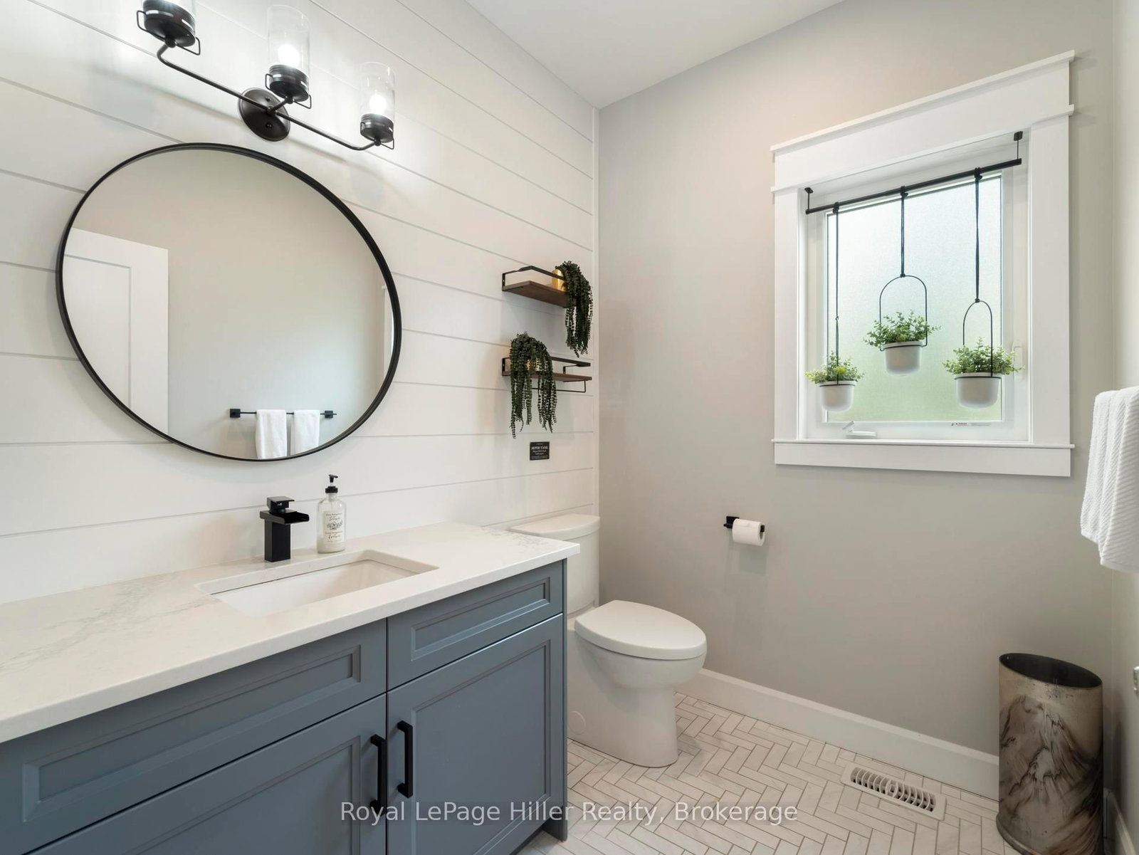 Detached House for sale at 72431 Bluewater Highway, Bluewater, Ontario, N0M 2T0 - Hay - MLS: X12765058