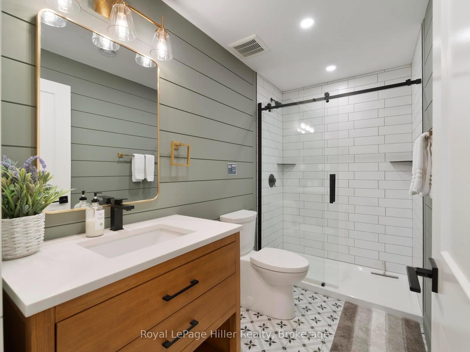 Detached House for sale at 72431 Bluewater Highway, Bluewater, Ontario, N0M 2T0 - Hay - MLS: X12765058