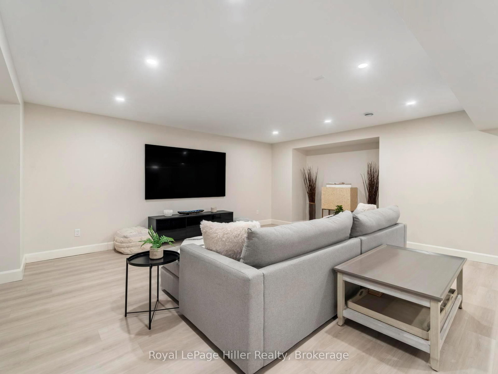 Detached House for sale at 72431 Bluewater Highway, Bluewater, Ontario, N0M 2T0 - Hay - MLS: X12765058