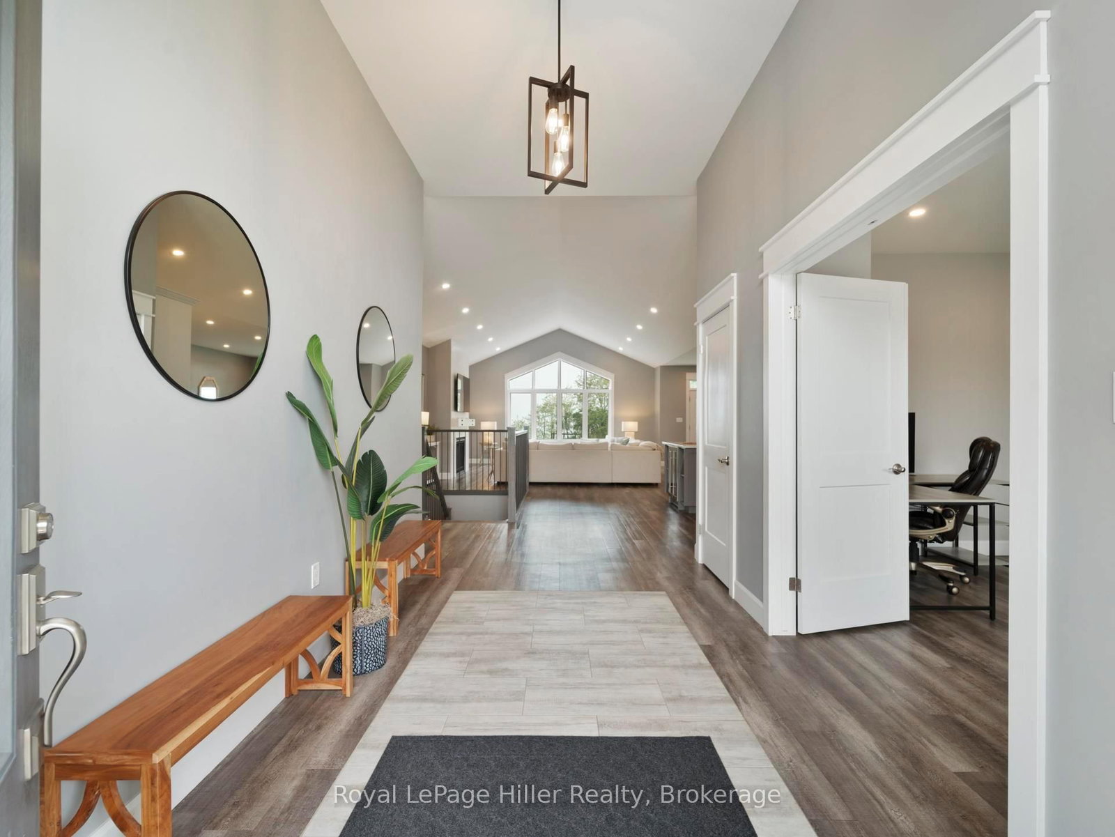 Detached House for sale at 72431 Bluewater Highway, Bluewater, Ontario, N0M 2T0 - Hay - MLS: X12765058