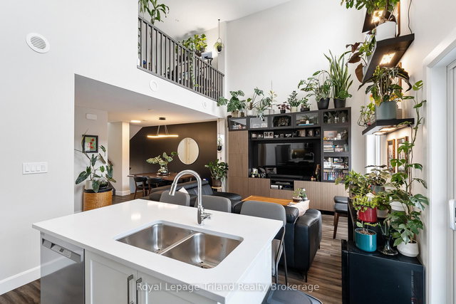 14 - 3202 VIVIAN LINE 37 Line