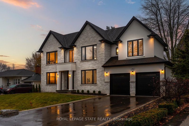 102 Cumming Crt, Hamilton, L9G 1V3 | Image 3