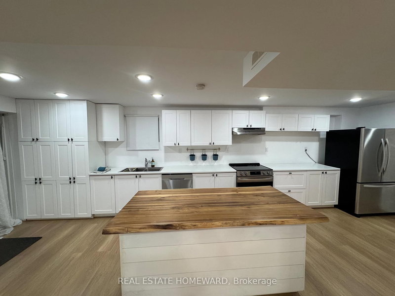 home for lease on 16 Carew Boulevard