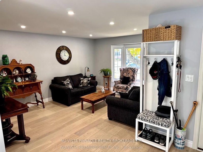 1446 Aldersbrook Rd, London North, N6G 3V7 | Image 2