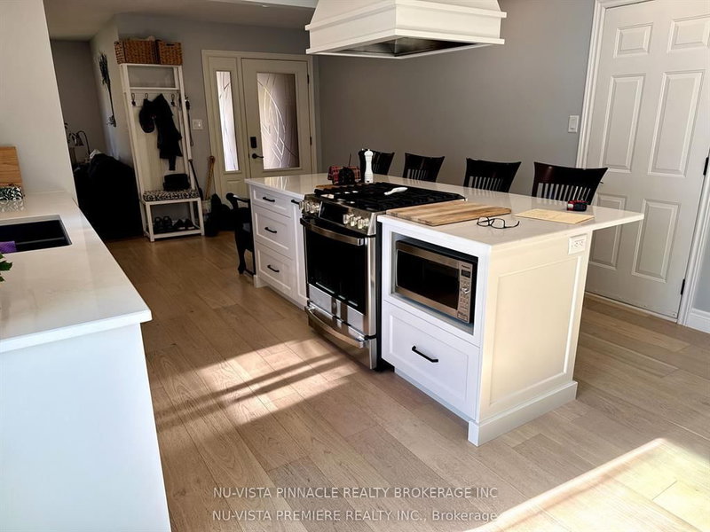 1446 Aldersbrook Rd, London North, N6G 3V7 | Image 3