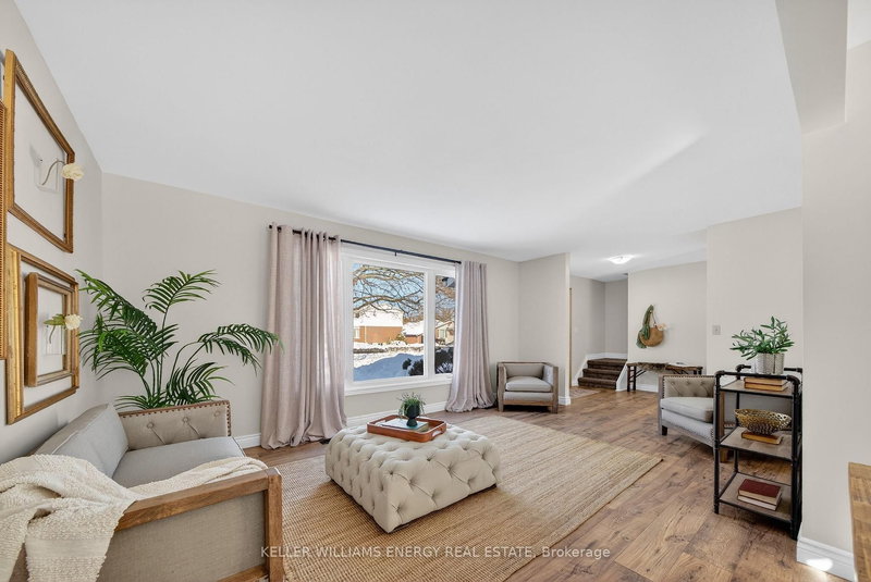 40 Robertson Lane, Belleville, K8P 4C3 | Image 2