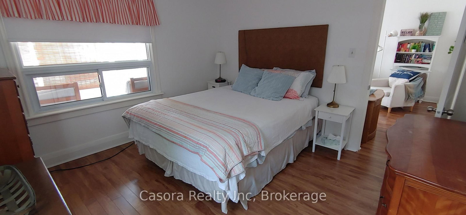 Detached House for sale at 322 Oxford Avenue, Fort Erie, Ontario, L0S 1B0 - Crystal Beach - MLS: X12767374