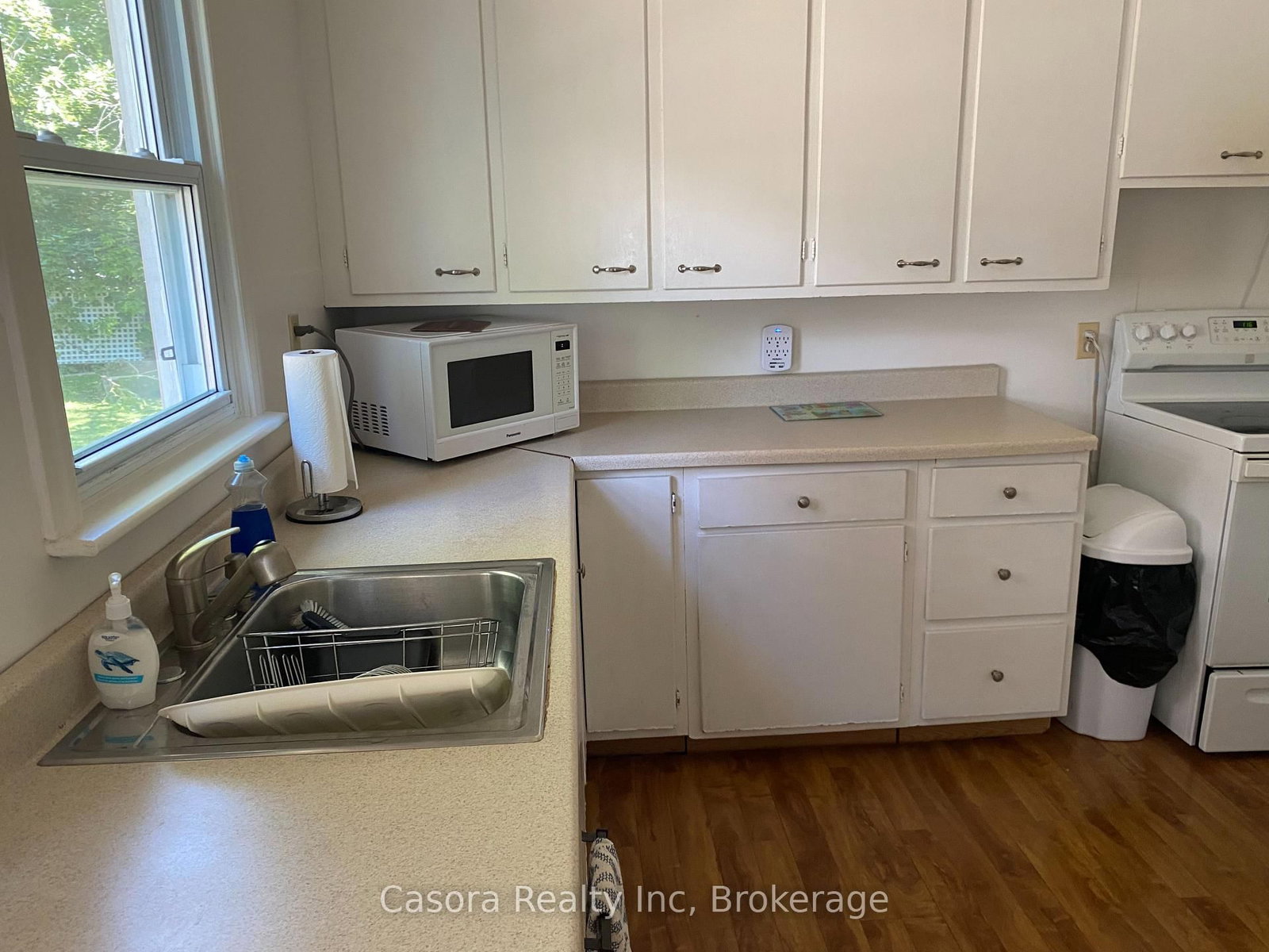 Detached House for sale at 322 Oxford Avenue, Fort Erie, Ontario, L0S 1B0 - Crystal Beach - MLS: X12767374