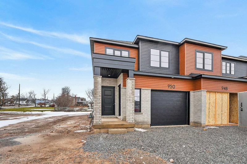 950 Burwell St, Fort Erie, Ontario