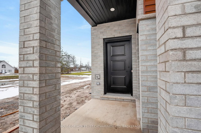 950 Burwell St, Fort Erie, L2A 0E3 | Image 3