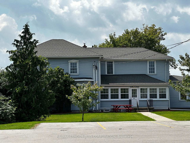 3 - 758 Niagara Stone Road