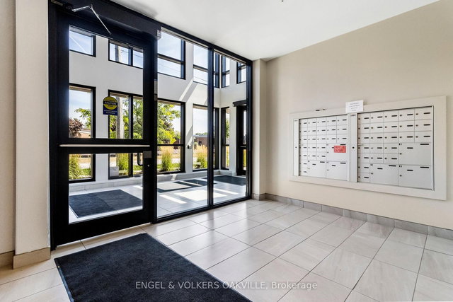 301 - 212 Lakeport Road