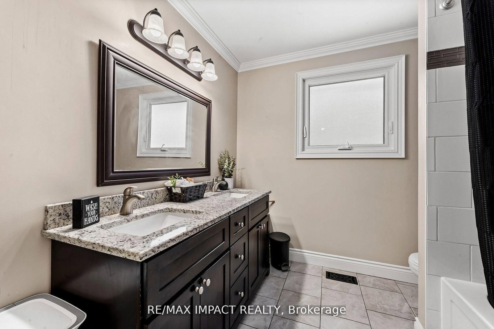 Detached House for sale at 1158 Weller Street, Peterborough, Ontario, K9J 7M8 - Monaghan Ward 2 - MLS: X12769118