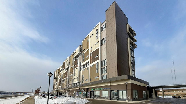 607 - 560 North service Road