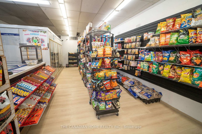 899 Main St E, Hamilton, L8M 1M4 | Image 3