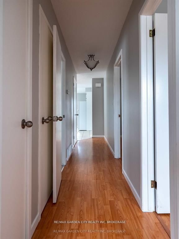 9 CHURCHILL St, St. Catharines, L2S 2P3 | Image 2