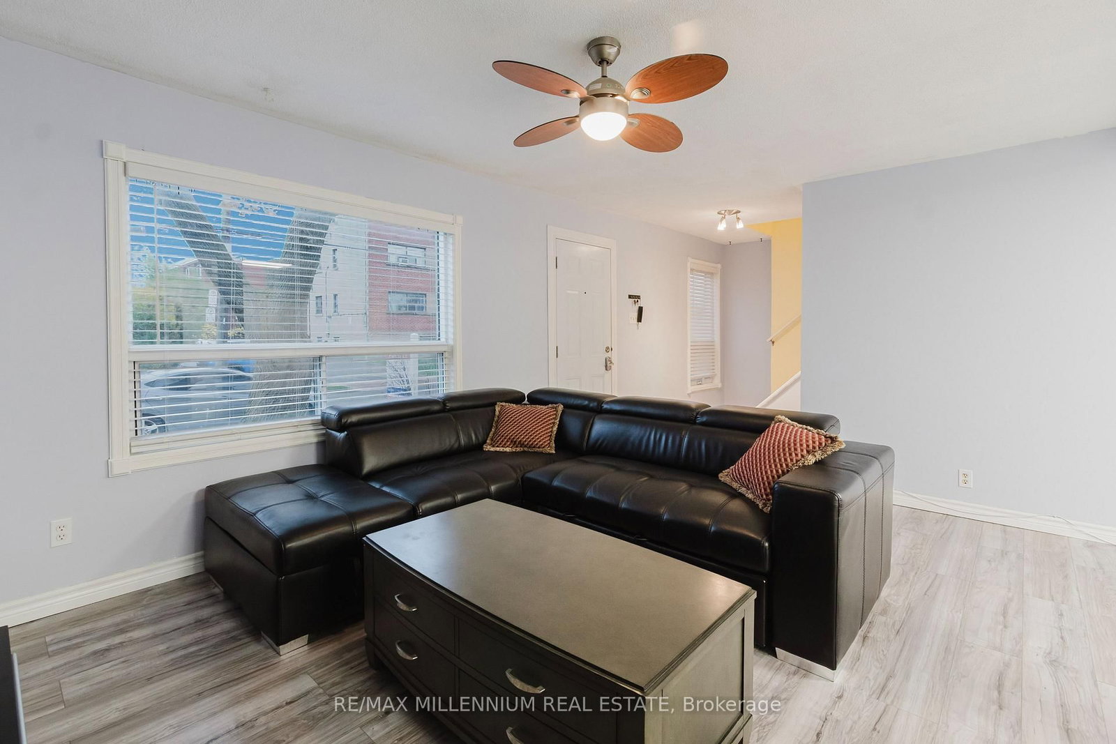 Detached House for sale at 50 East 33rd Street, Hamilton, Ontario, L8V 3T1 - Raleigh - MLS: X12769828