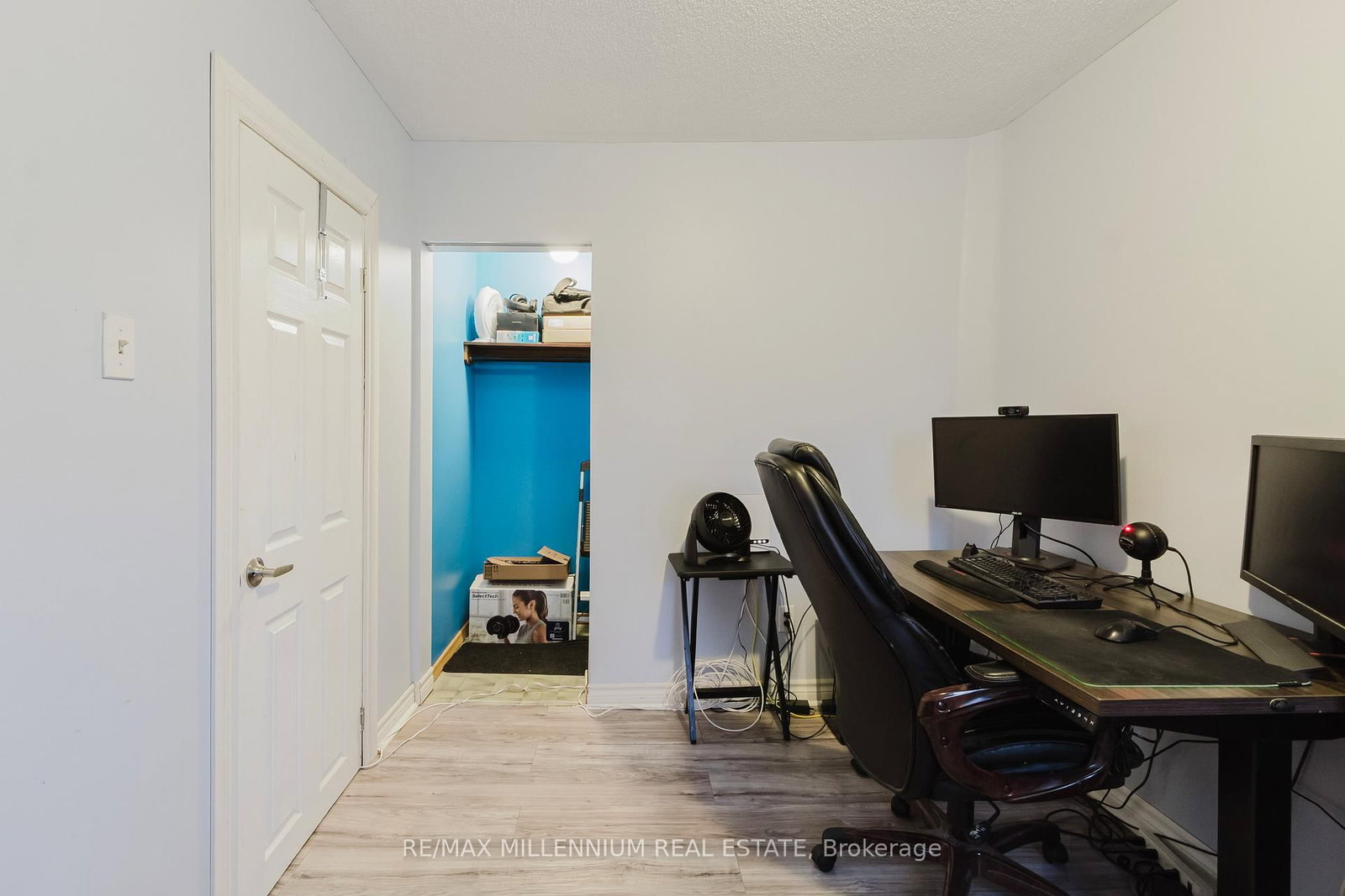 Detached House for sale at 50 East 33rd Street, Hamilton, Ontario, L8V 3T1 - Raleigh - MLS: X12769828