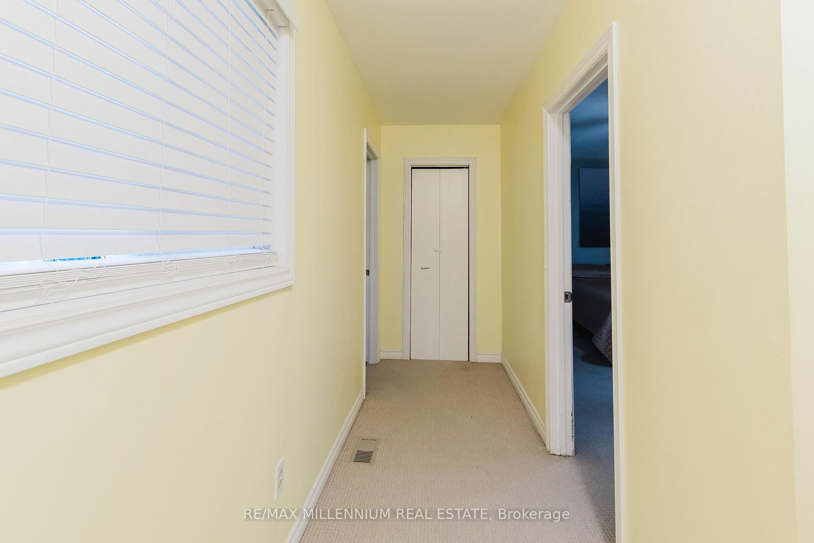 Detached House for sale at 50 East 33rd Street, Hamilton, Ontario, L8V 3T1 - Raleigh - MLS: X12769828