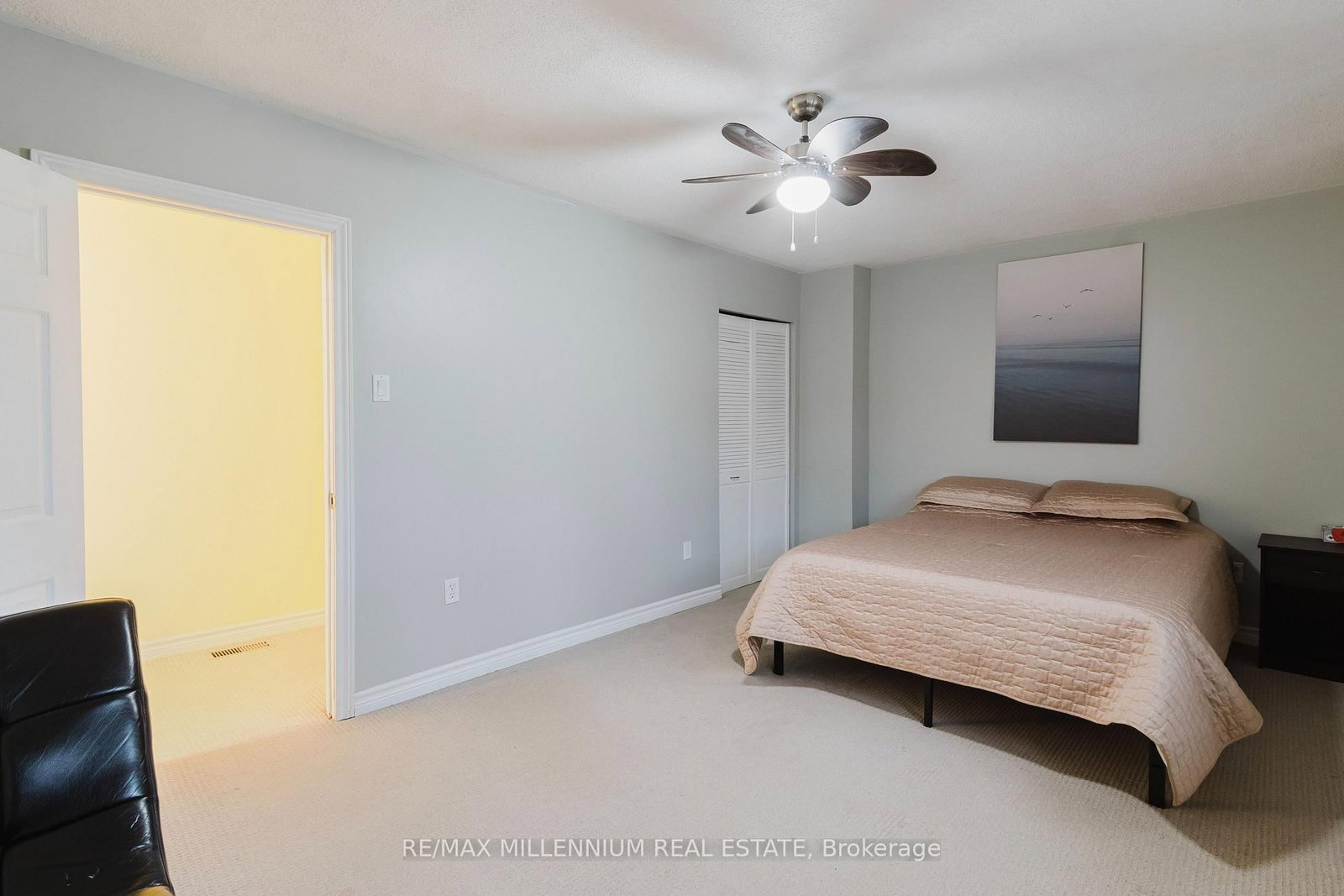 Detached House for sale at 50 East 33rd Street, Hamilton, Ontario, L8V 3T1 - Raleigh - MLS: X12769828