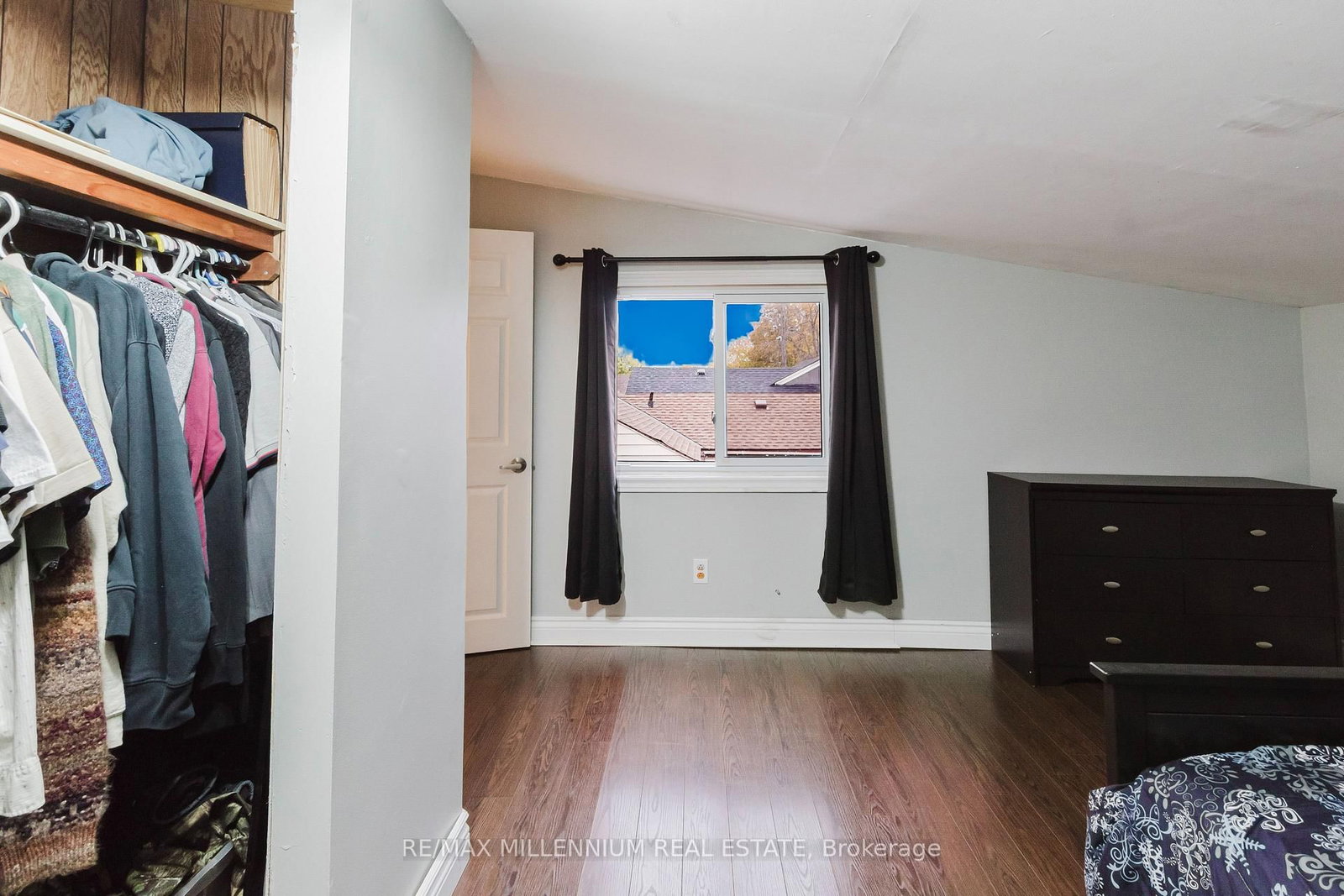 Detached House for sale at 50 East 33rd Street, Hamilton, Ontario, L8V 3T1 - Raleigh - MLS: X12769828