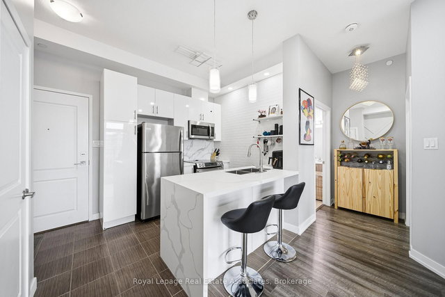 616 - 125 Shoreview Place