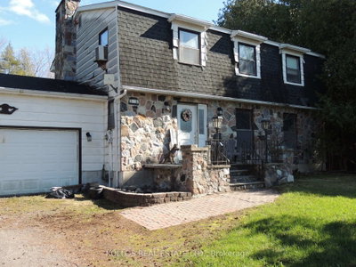 3028 Roger Stevens Drive
